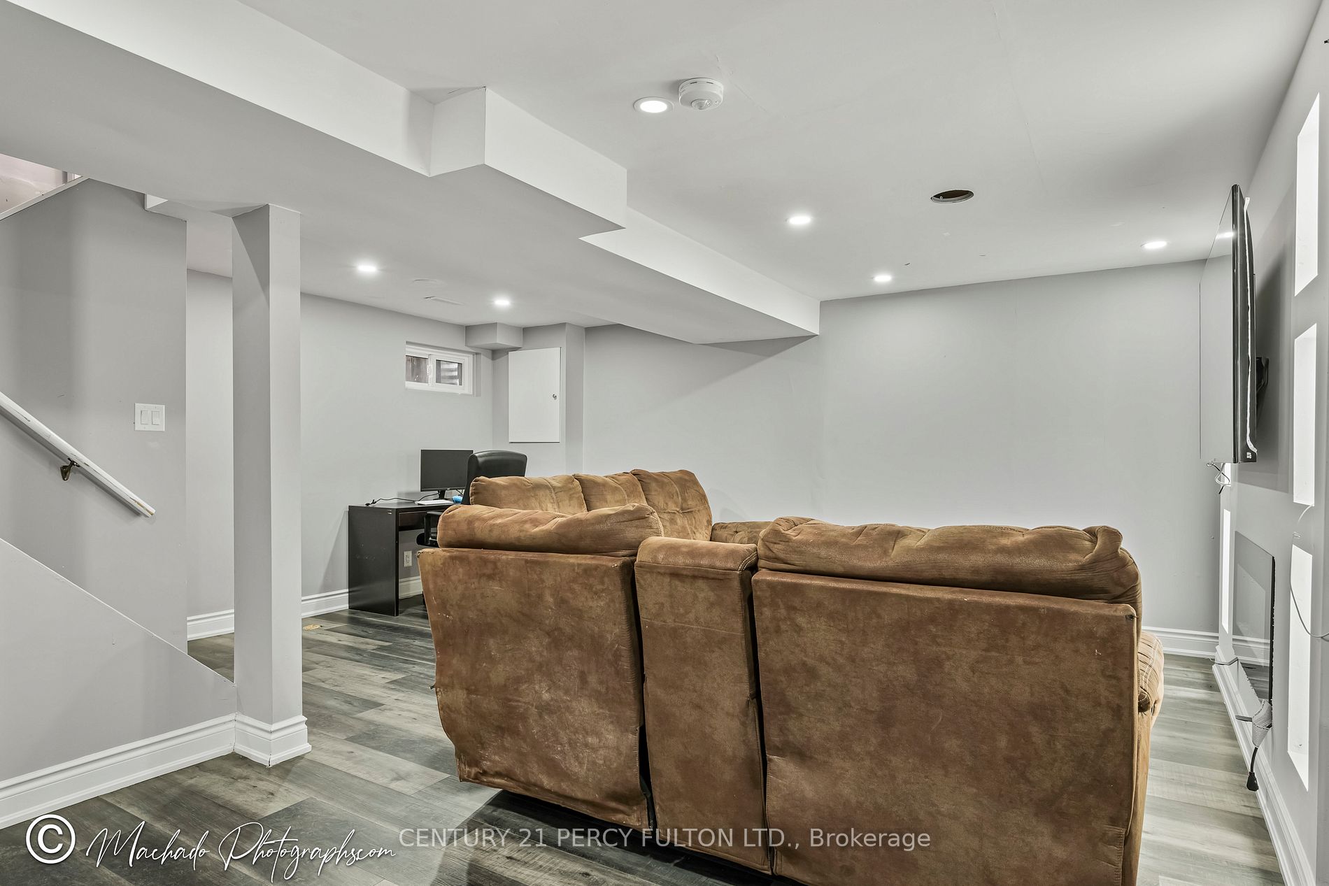 59 Kenninghall Blvd, #2