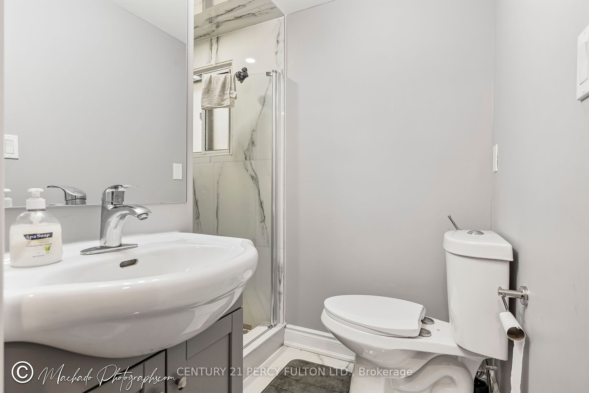 59 Kenninghall Blvd, #2