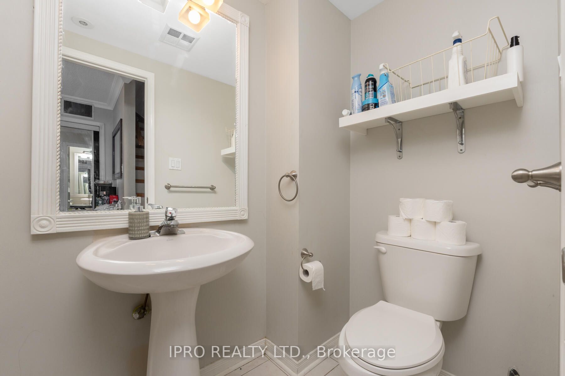 1530 Weston Rd, #204