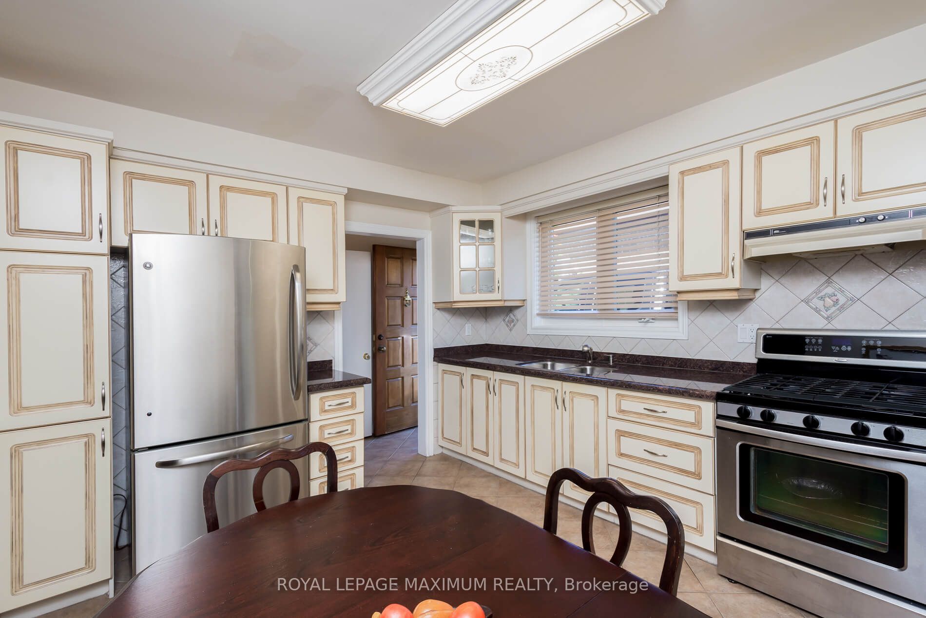 90 Goldsboro Rd