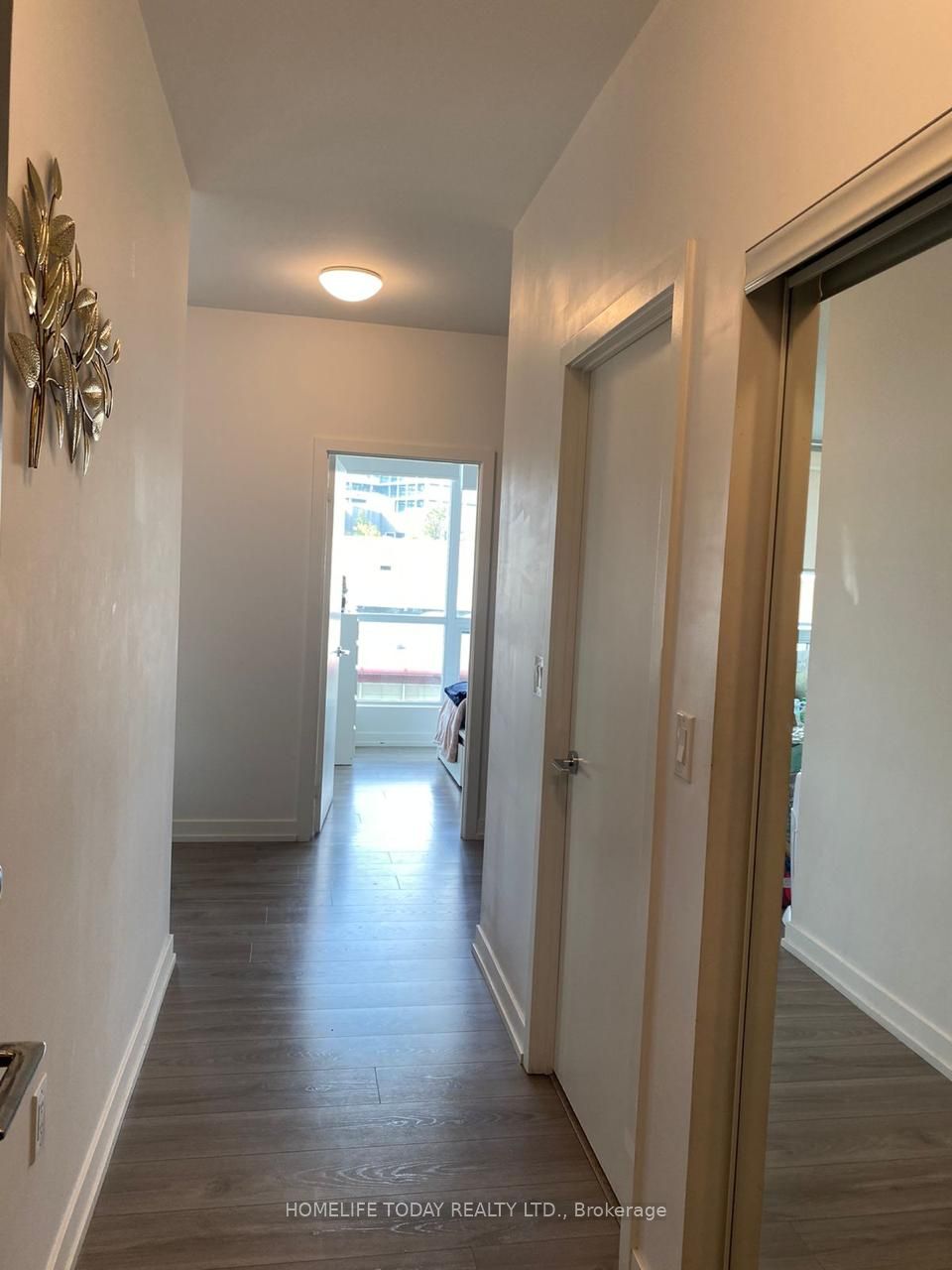 10 De Boers Dr, #601