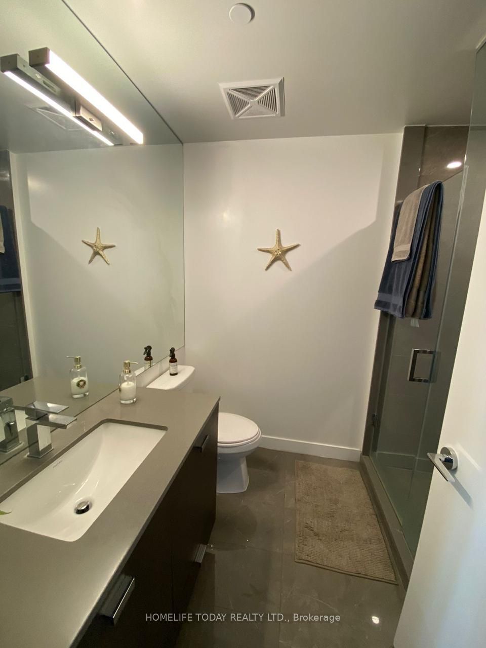 10 De Boers Dr, #601