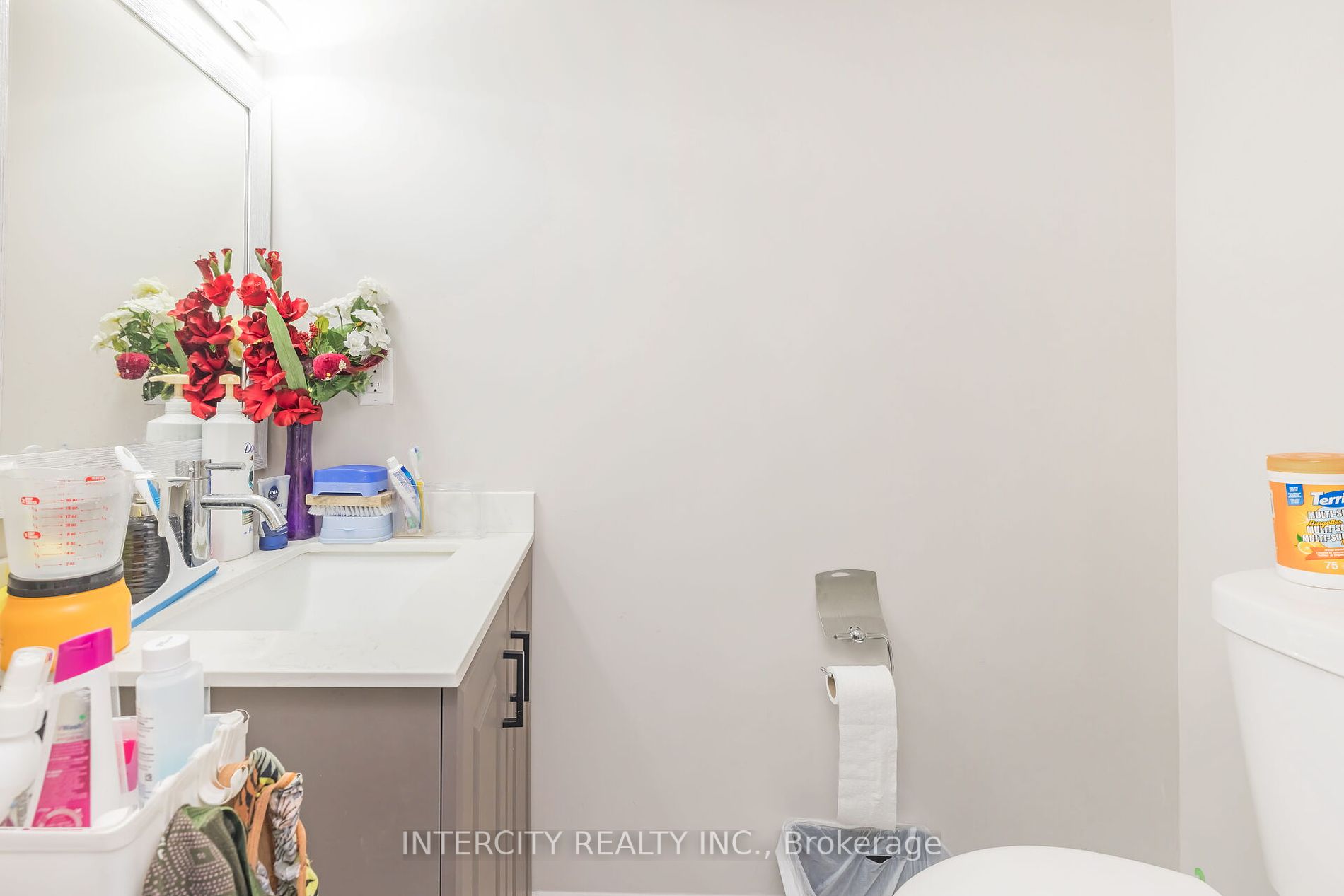54 Moorcroft Pl