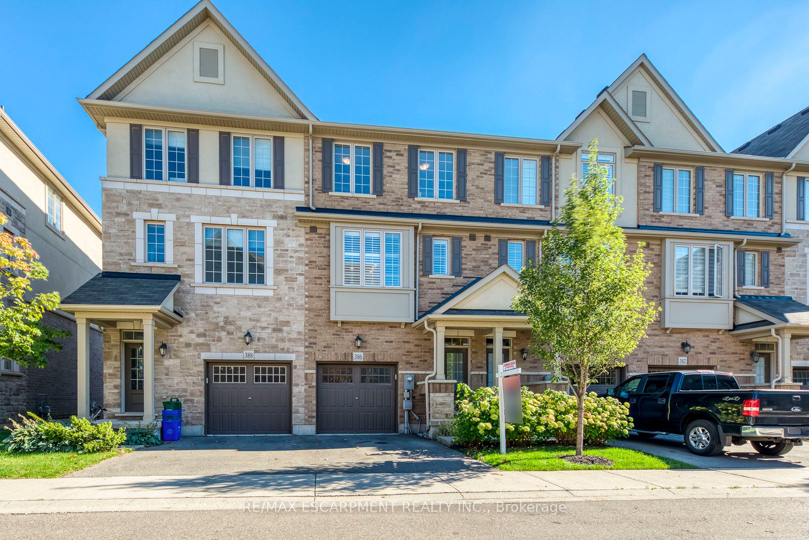 386 Belcourt Common