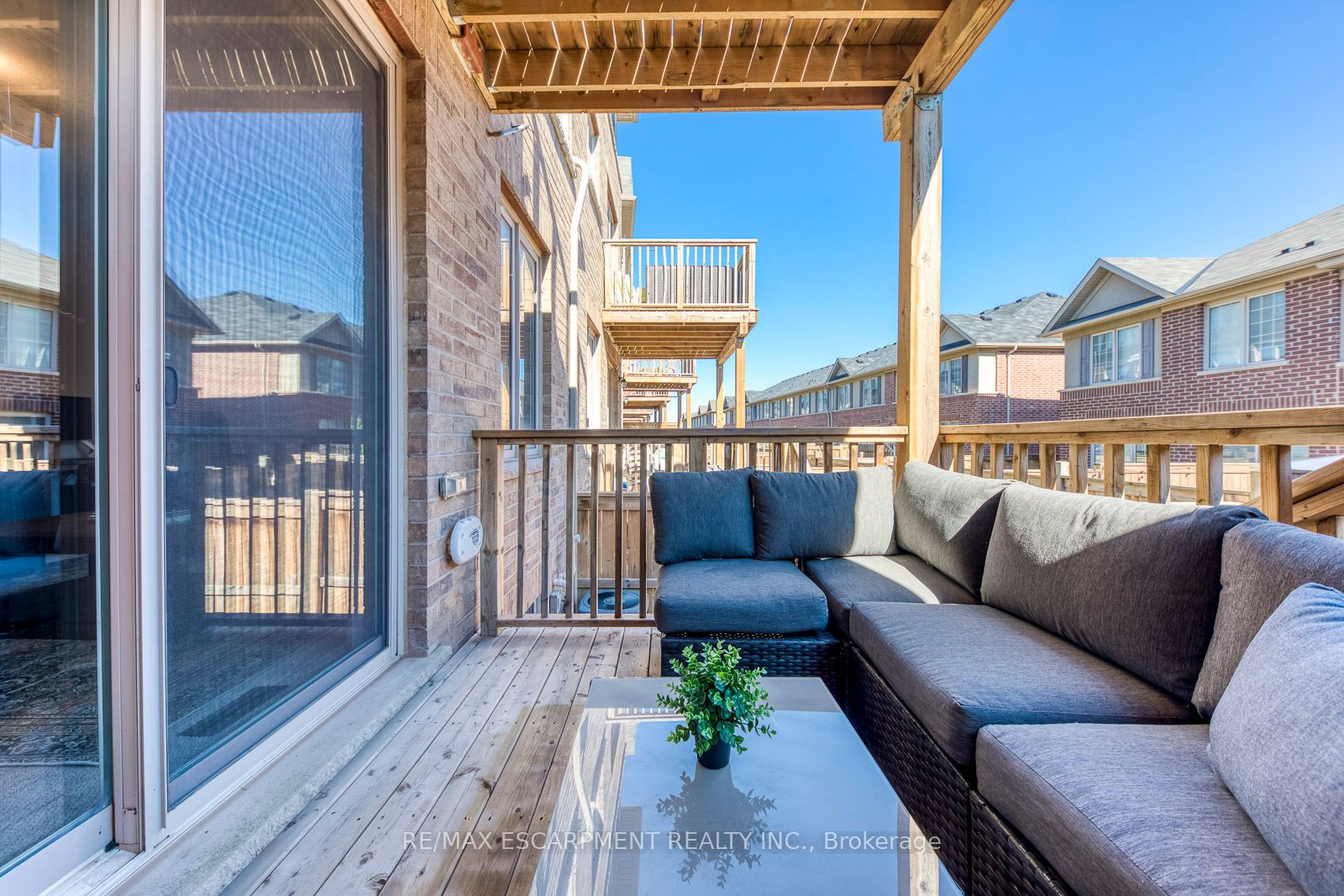 386 Belcourt Common