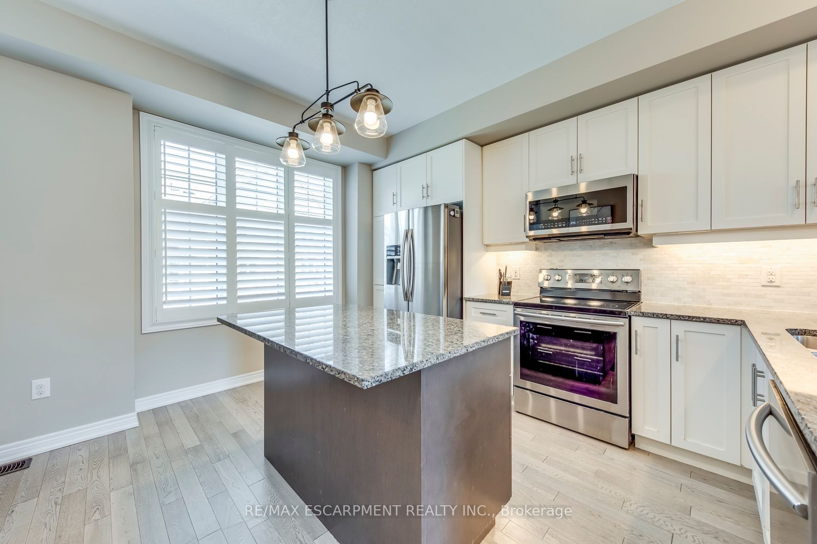 386 Belcourt Common