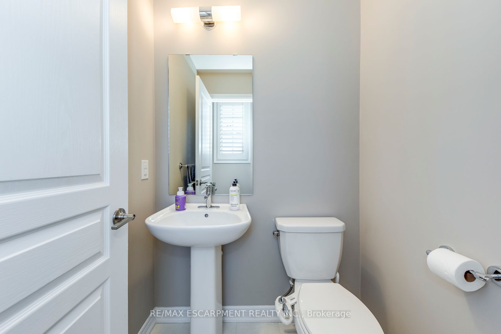 386 Belcourt Common