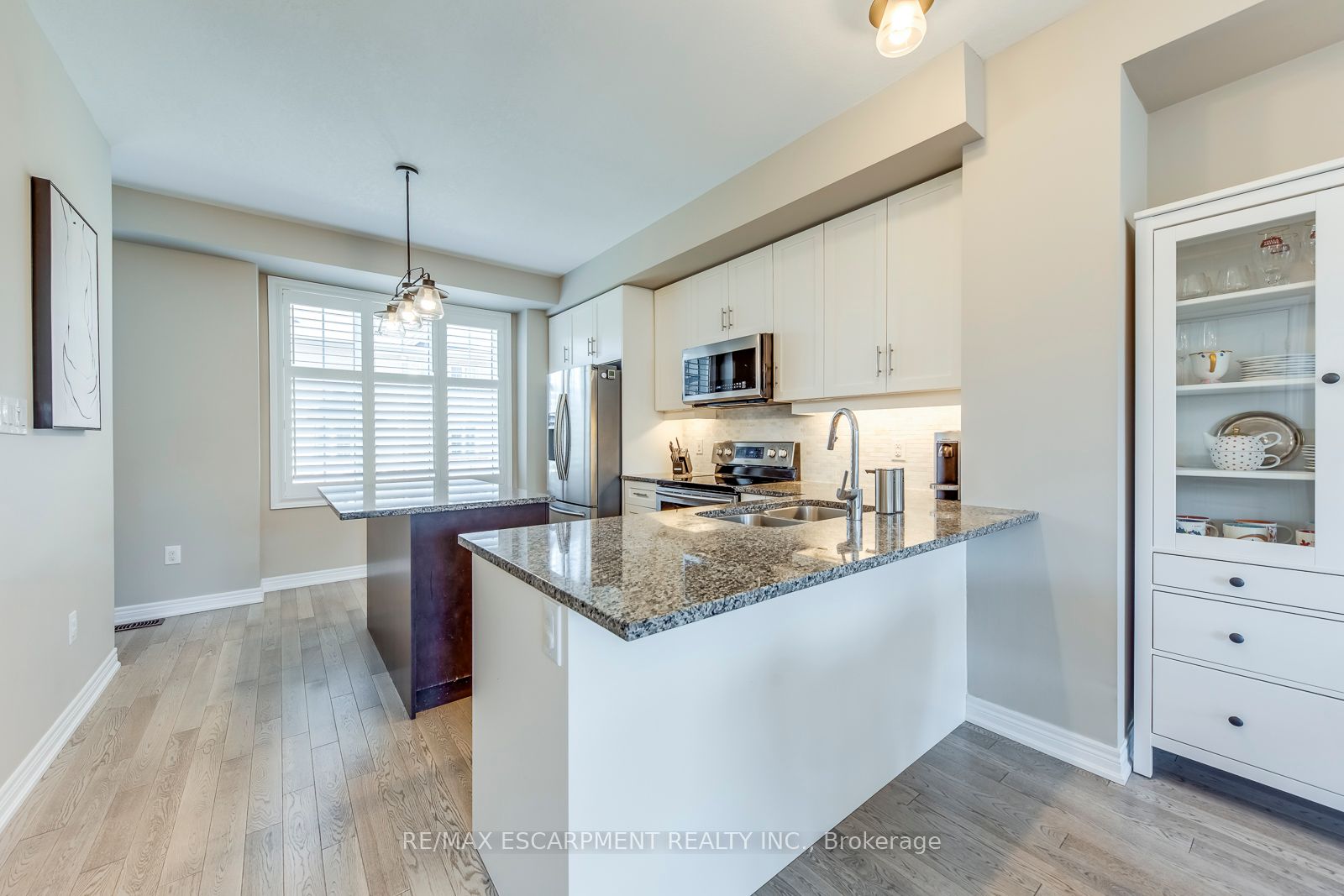 386 Belcourt Common