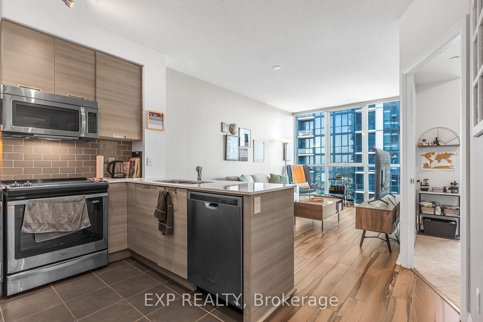 75 Eglinton Ave W, #1901