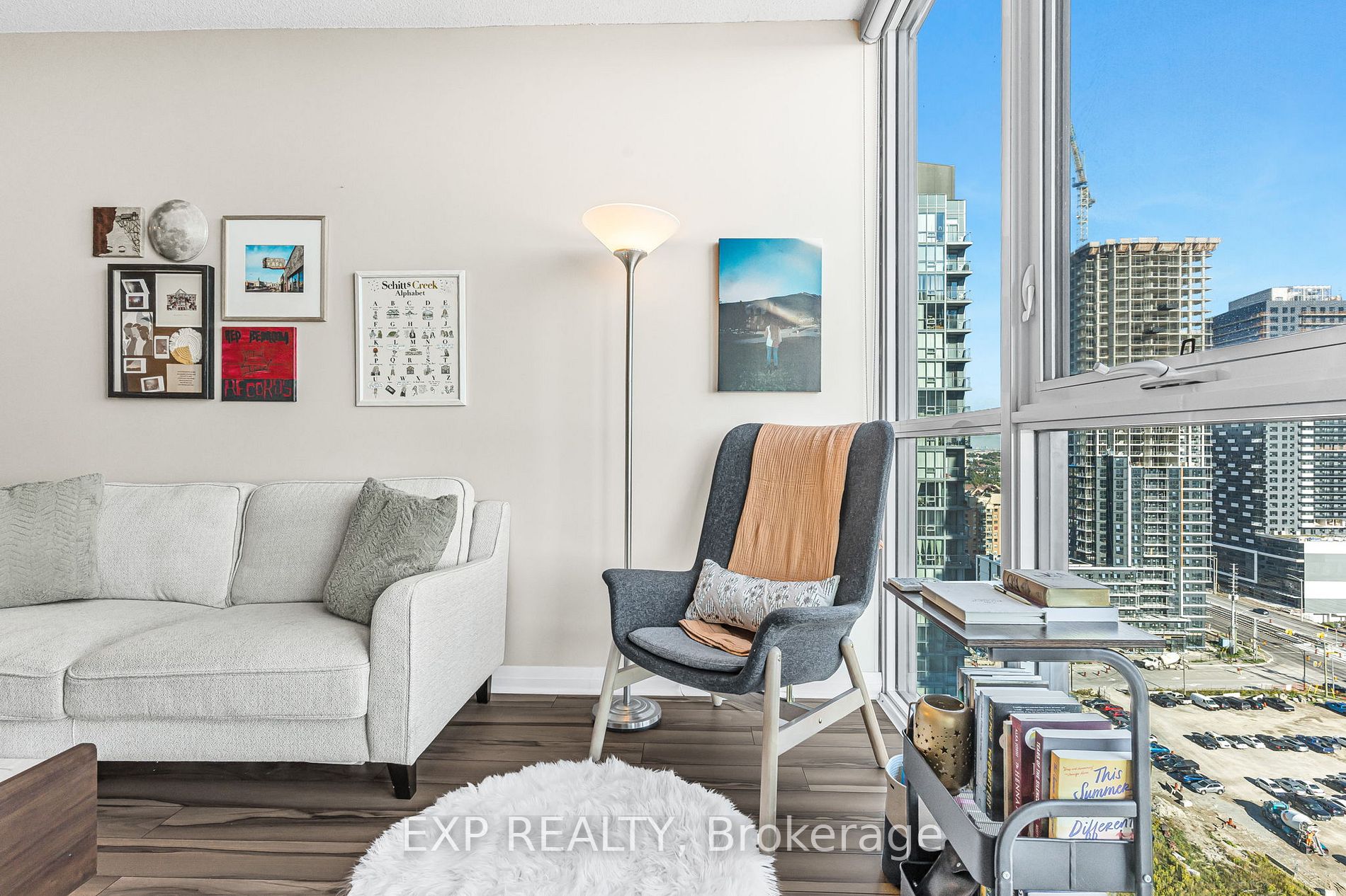 75 Eglinton Ave W, #1901