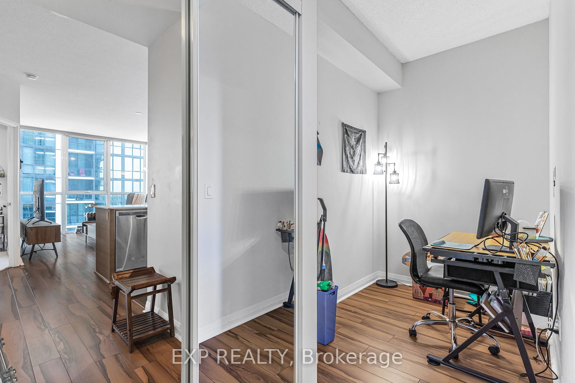 75 Eglinton Ave W, #1901