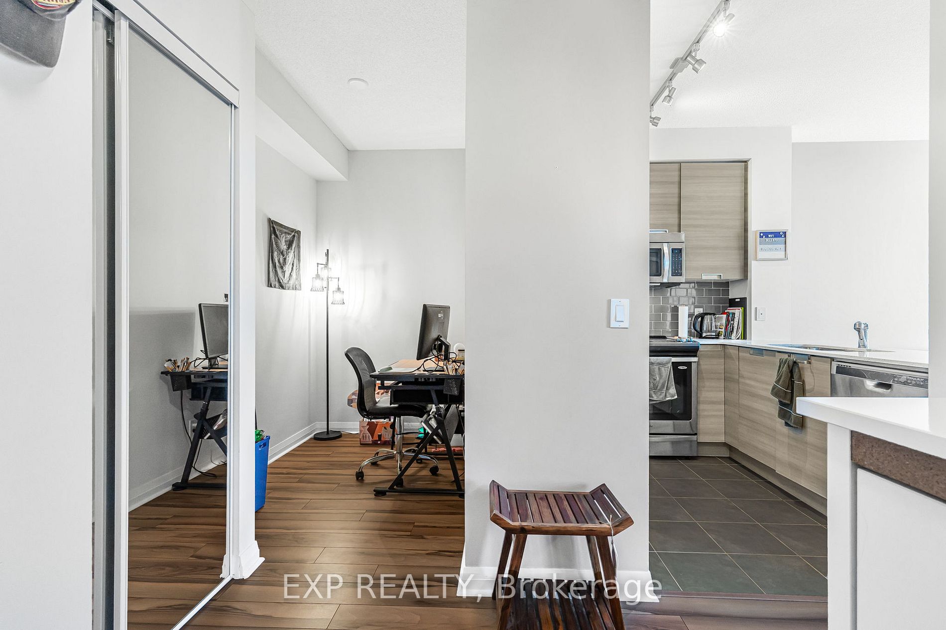 75 Eglinton Ave W, #1901