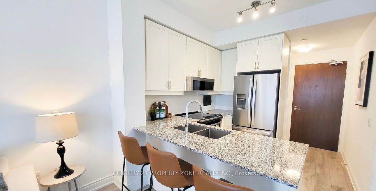 1050 Main St E, #705