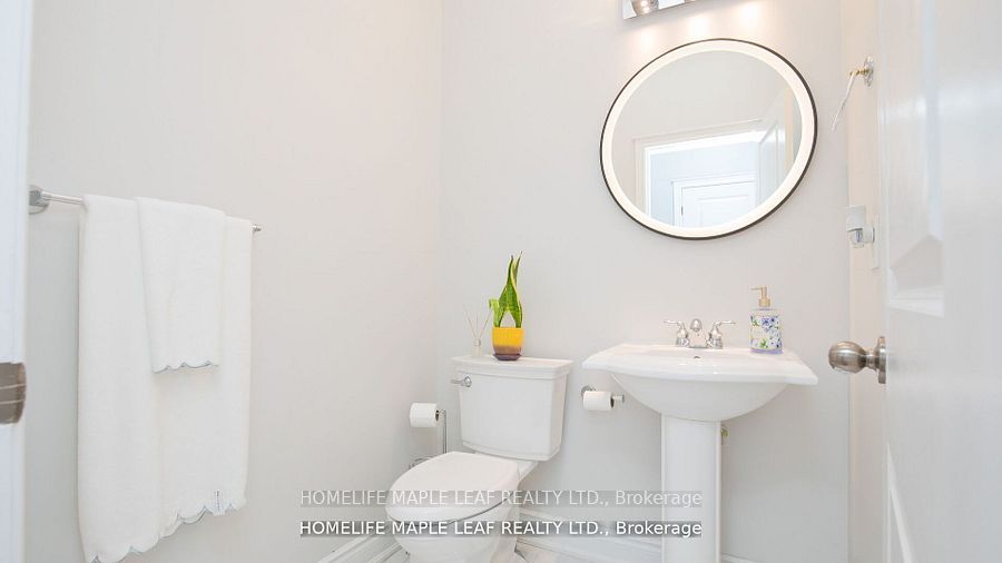 44 Eaglesprings Cres