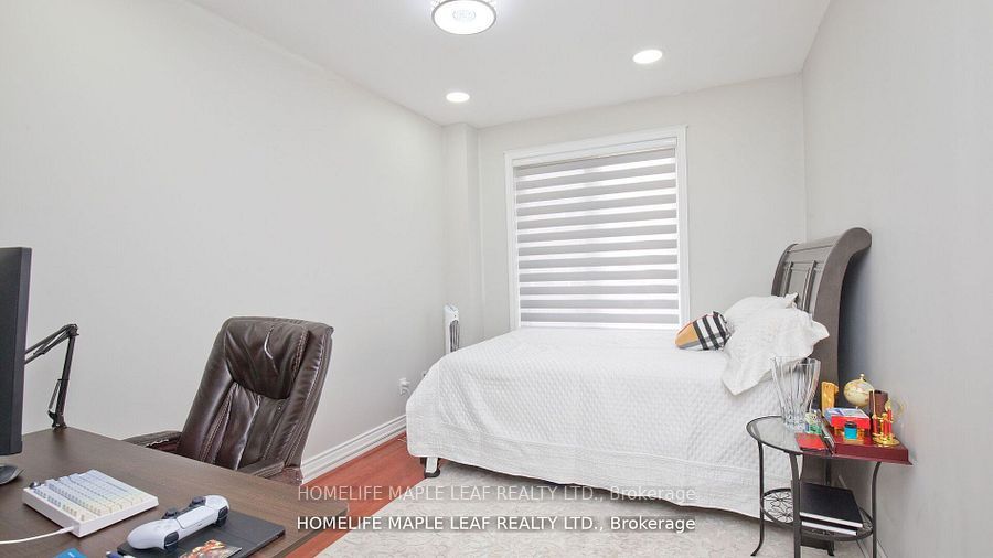 44 Eaglesprings Cres