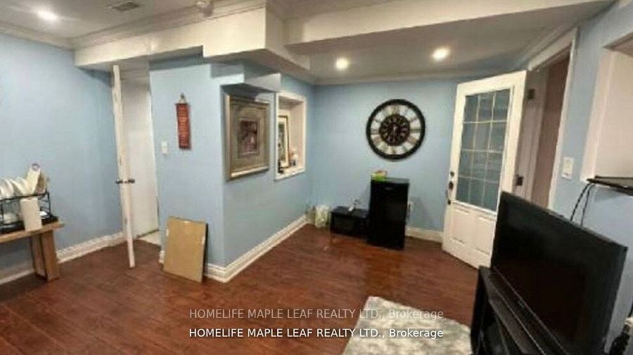 44 Eaglesprings Cres