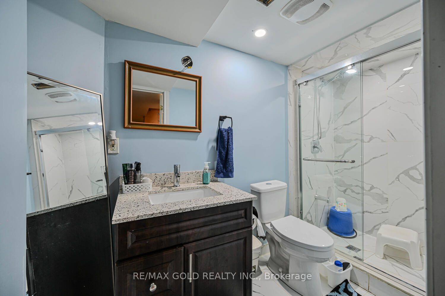 39 Blue Spruce St