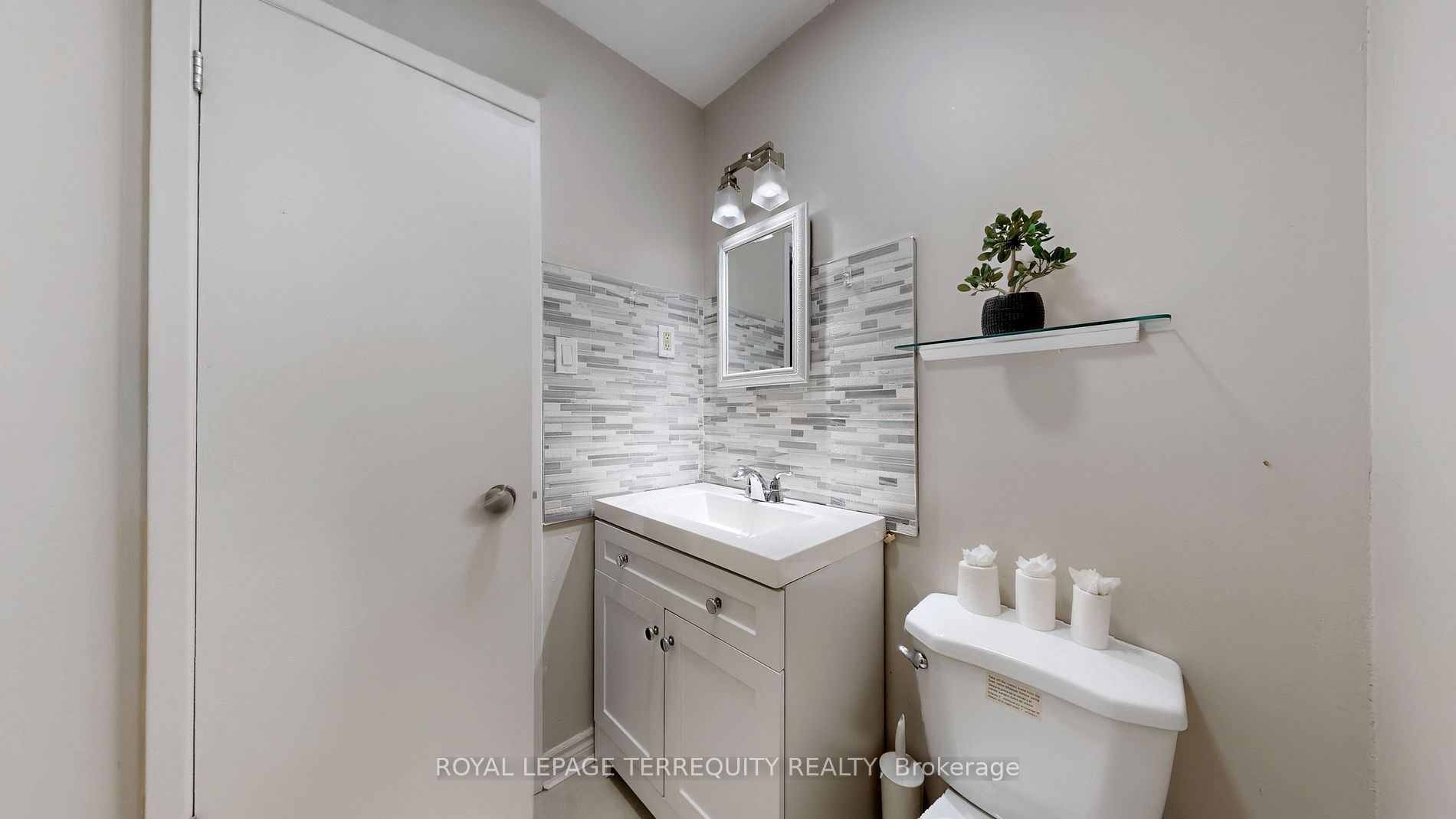 41 Mississauga Valley Blvd, #11