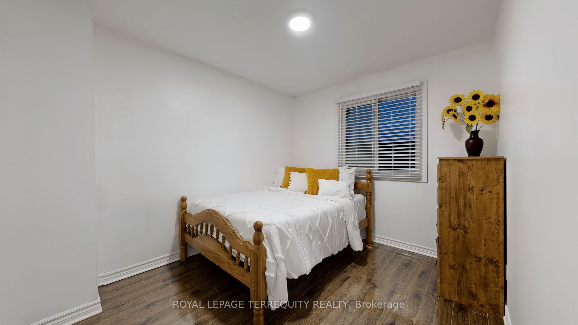 41 Mississauga Valley Blvd, #11
