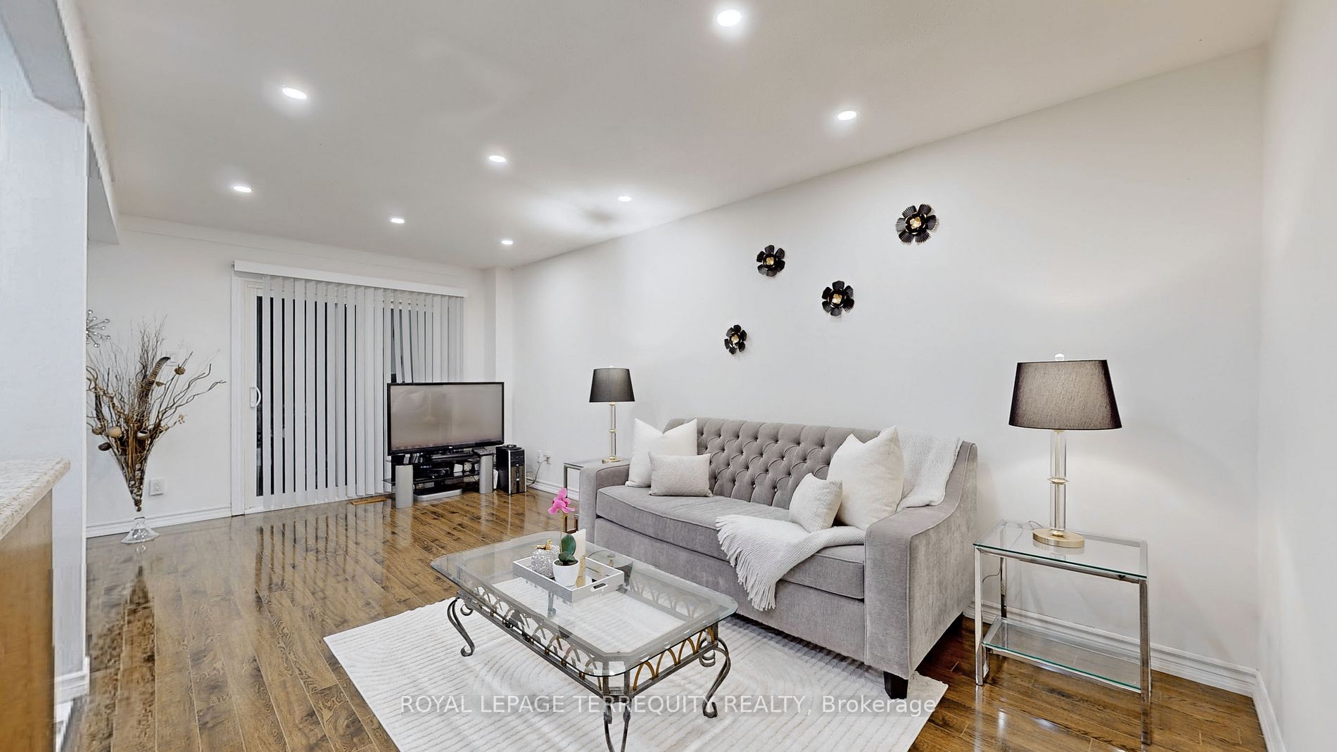 41 Mississauga Valley Blvd, #11