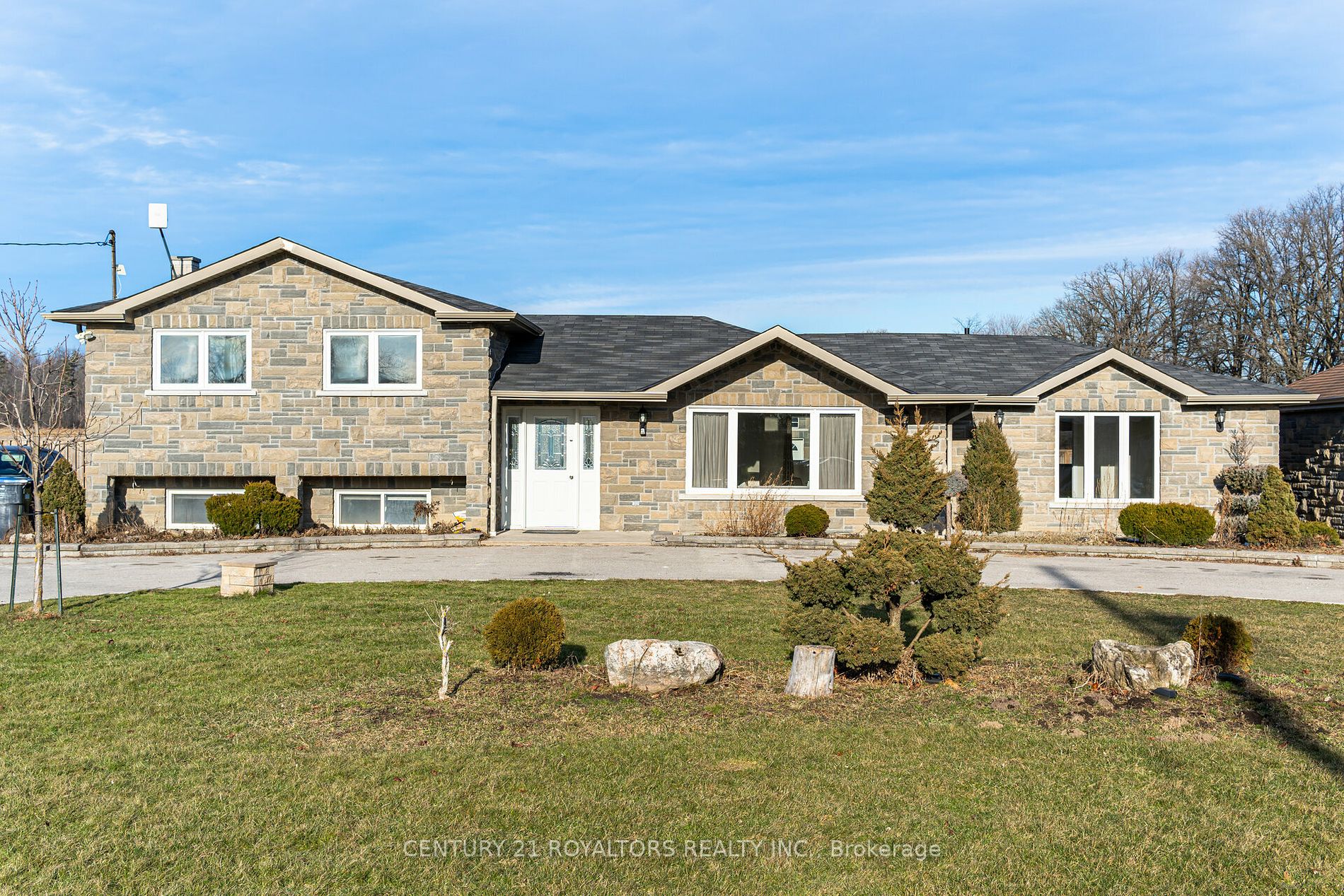 12821 Heritage Road