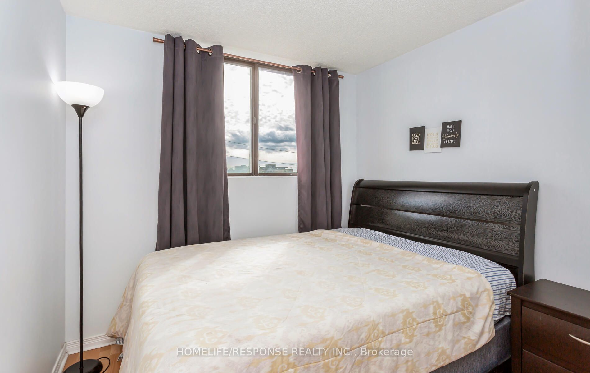 25 AGNES St, #409
