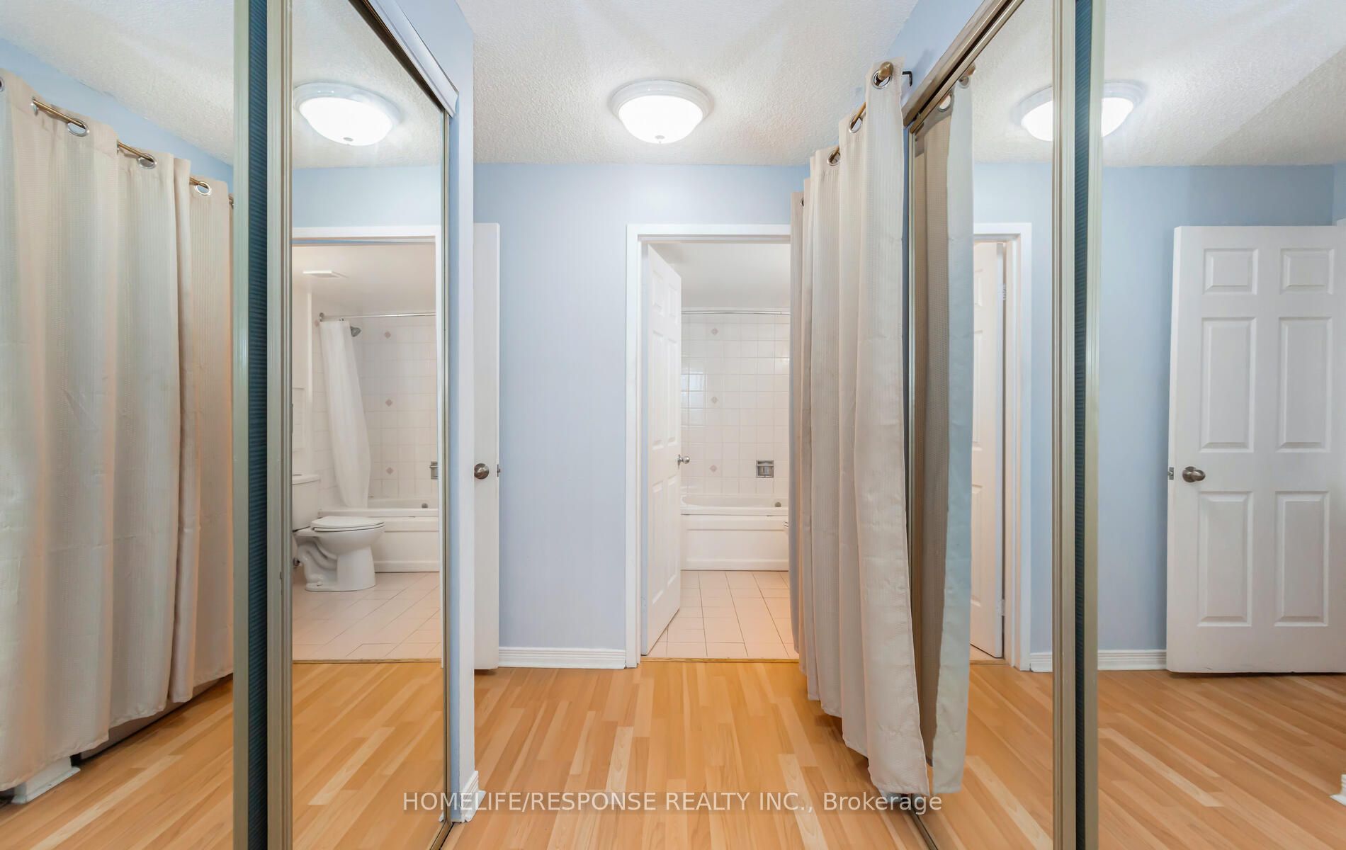 25 AGNES St, #409