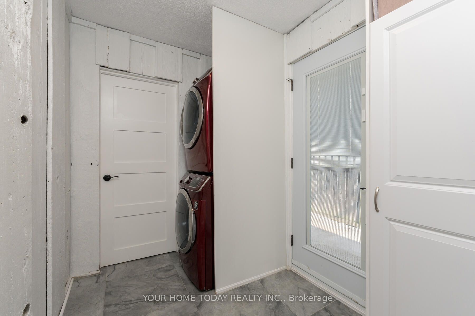 86 Mill St