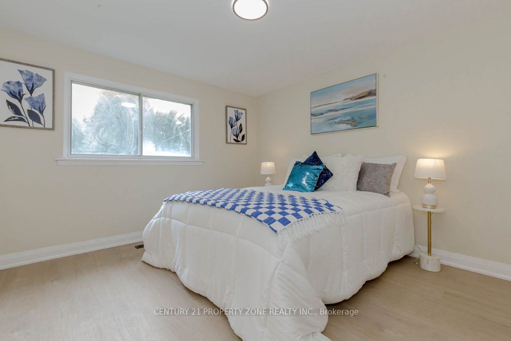 67 Cloverdale Dr