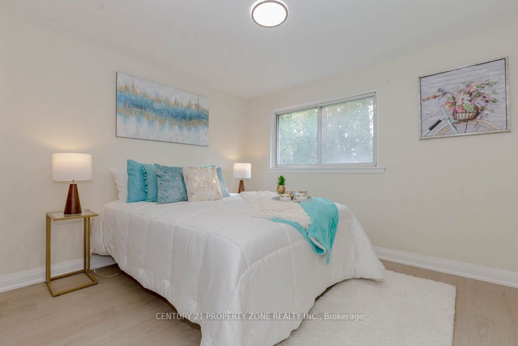 67 Cloverdale Dr
