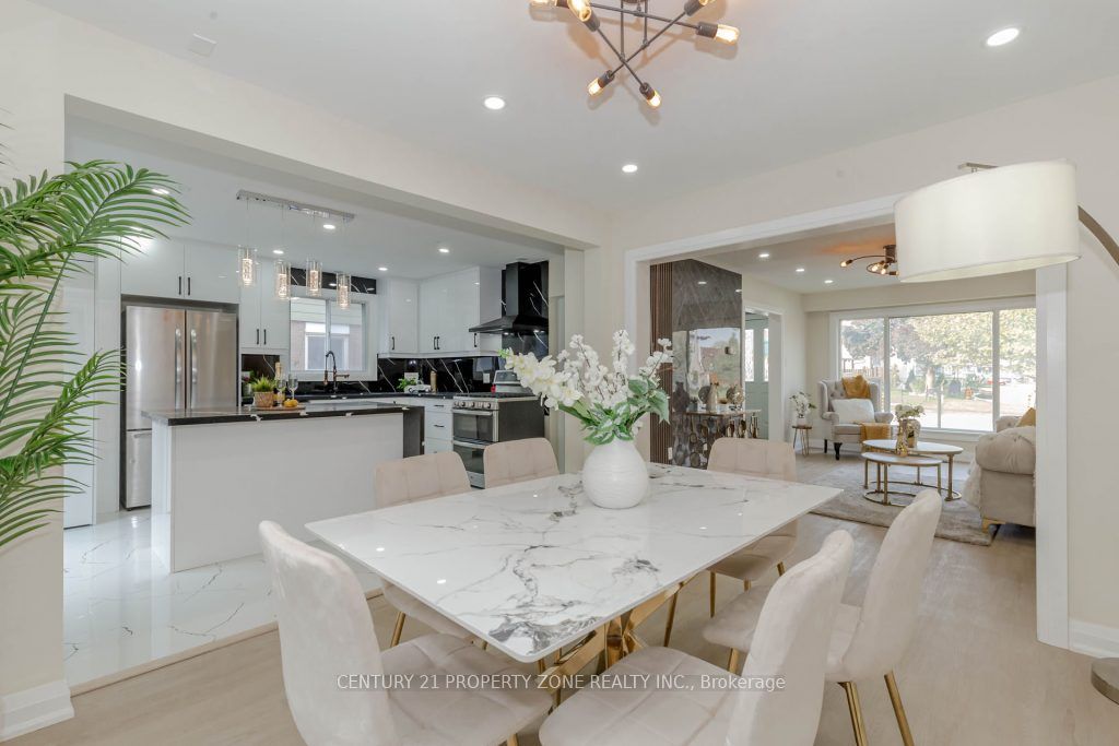67 Cloverdale Dr