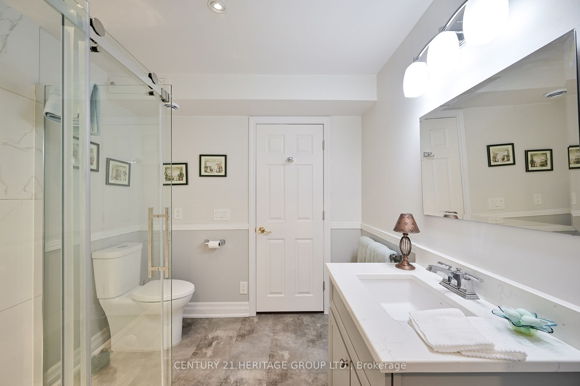 23 Reddington Dr, #2