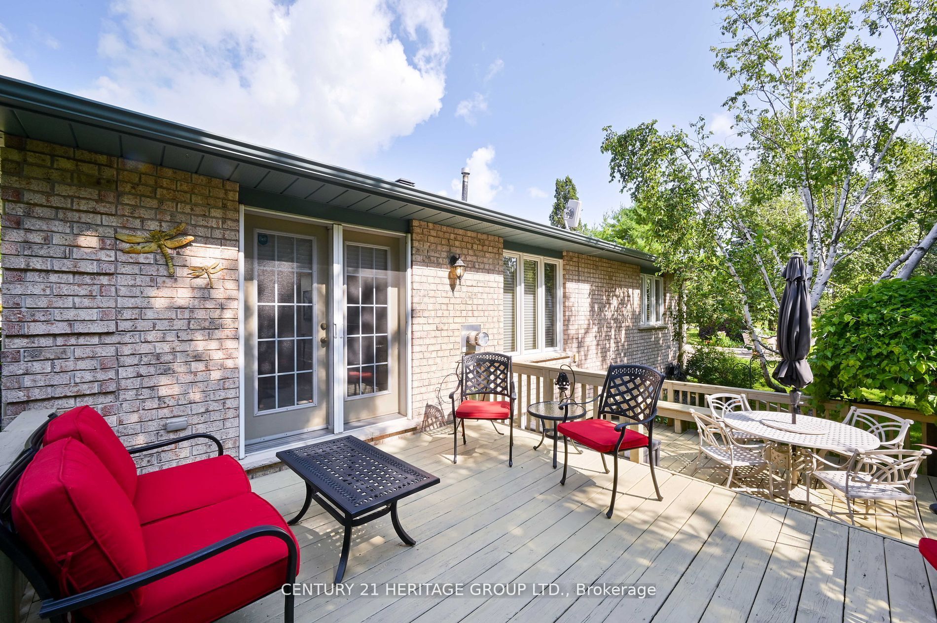 23 Reddington Dr, #2