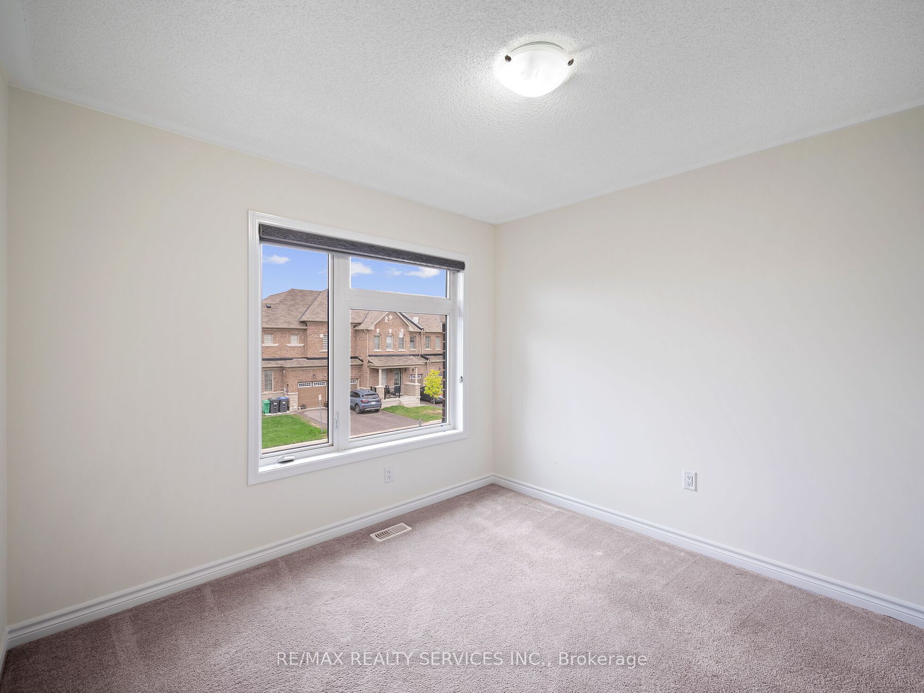 72 Circus Cres