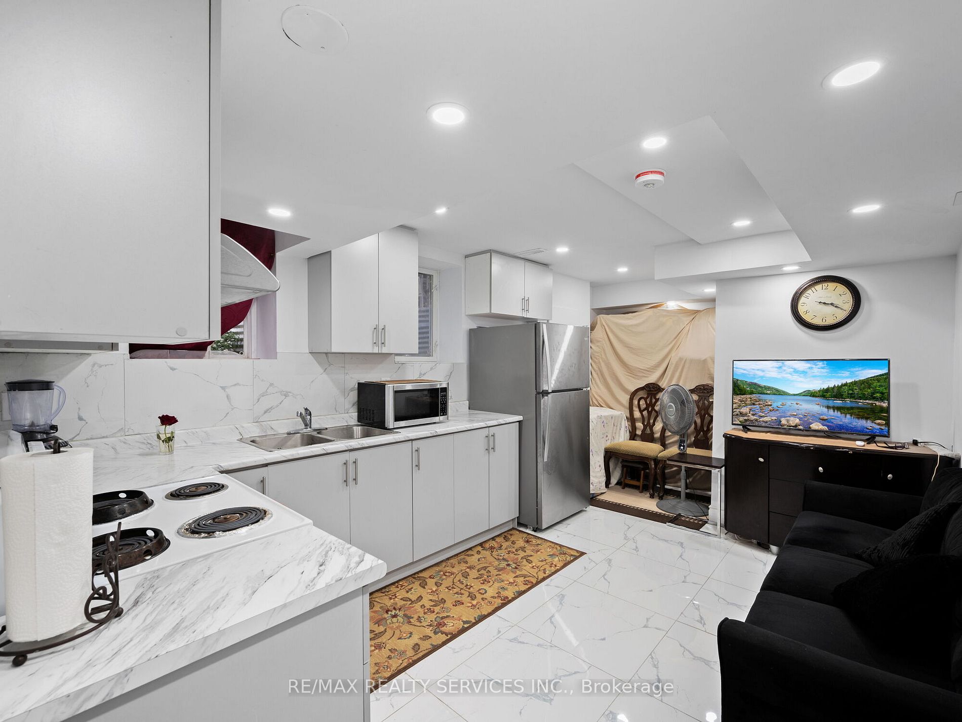 72 Circus Cres