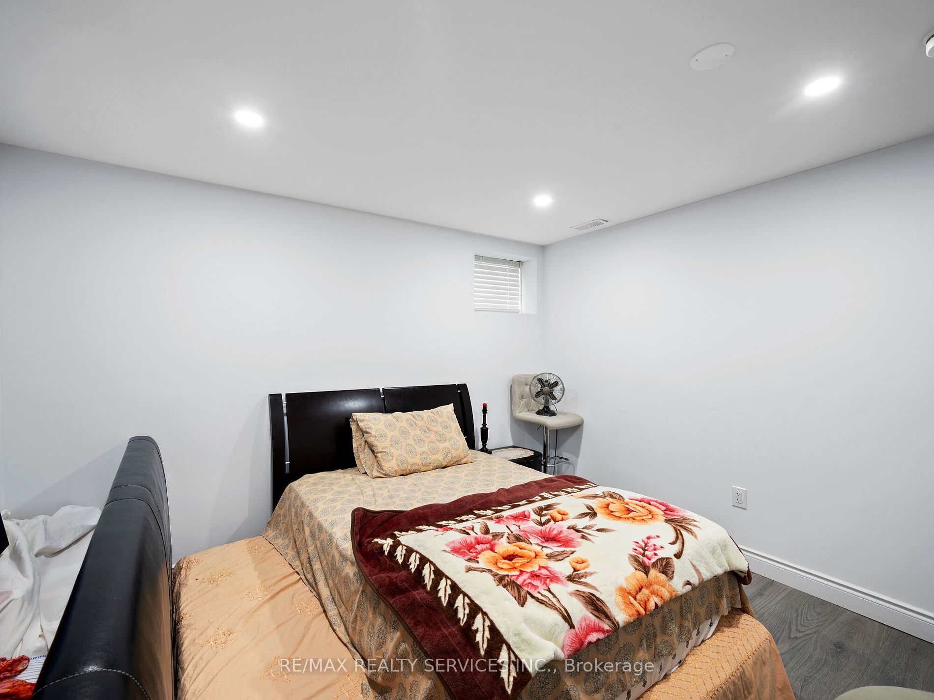 72 Circus Cres