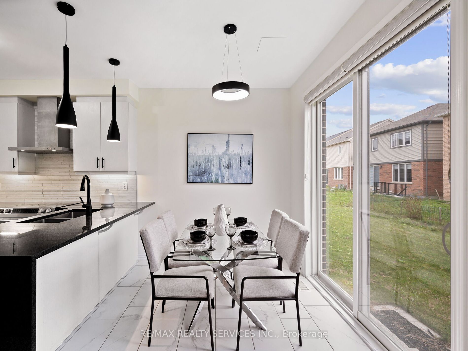 72 Circus Cres