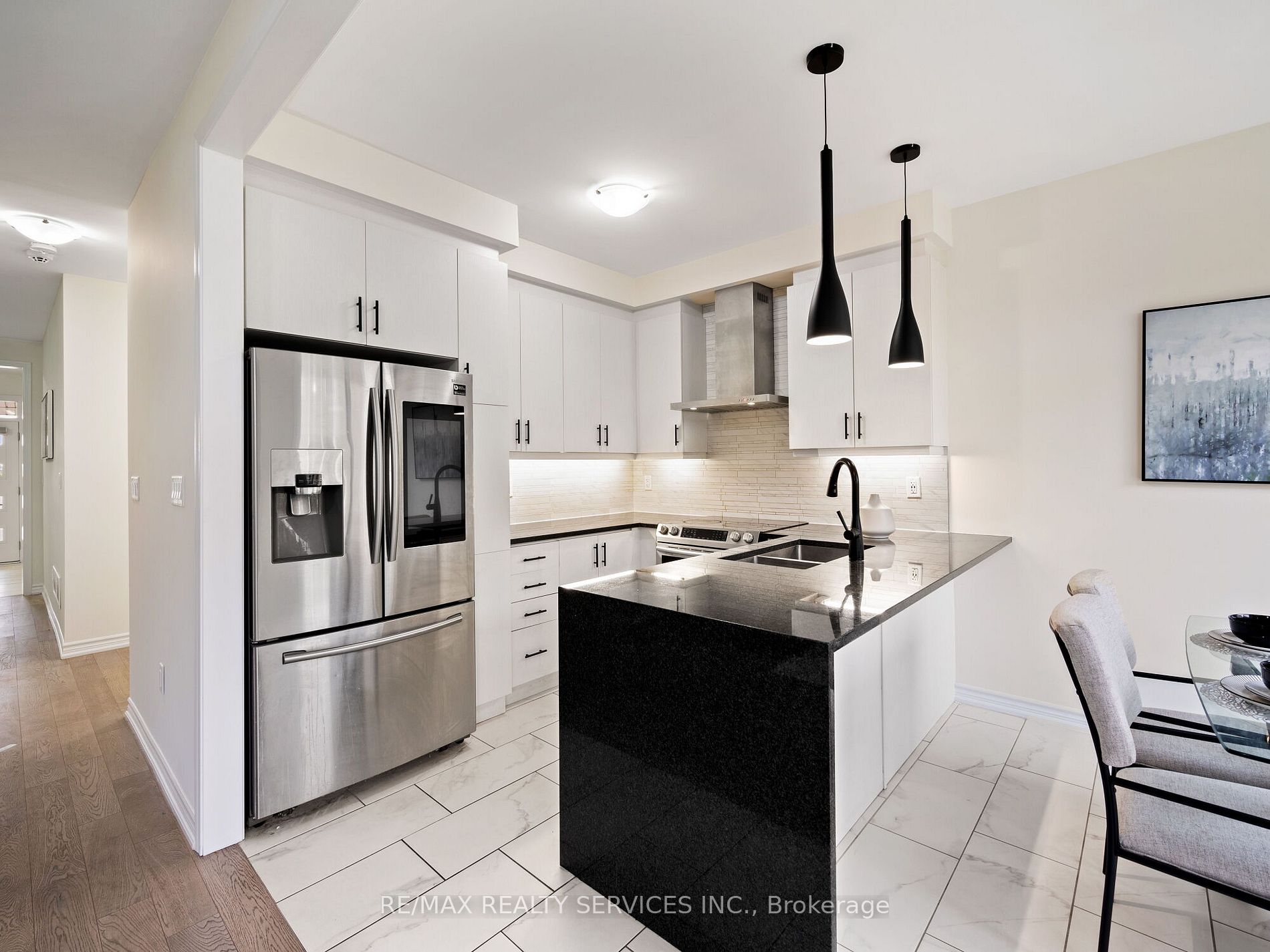 72 Circus Cres