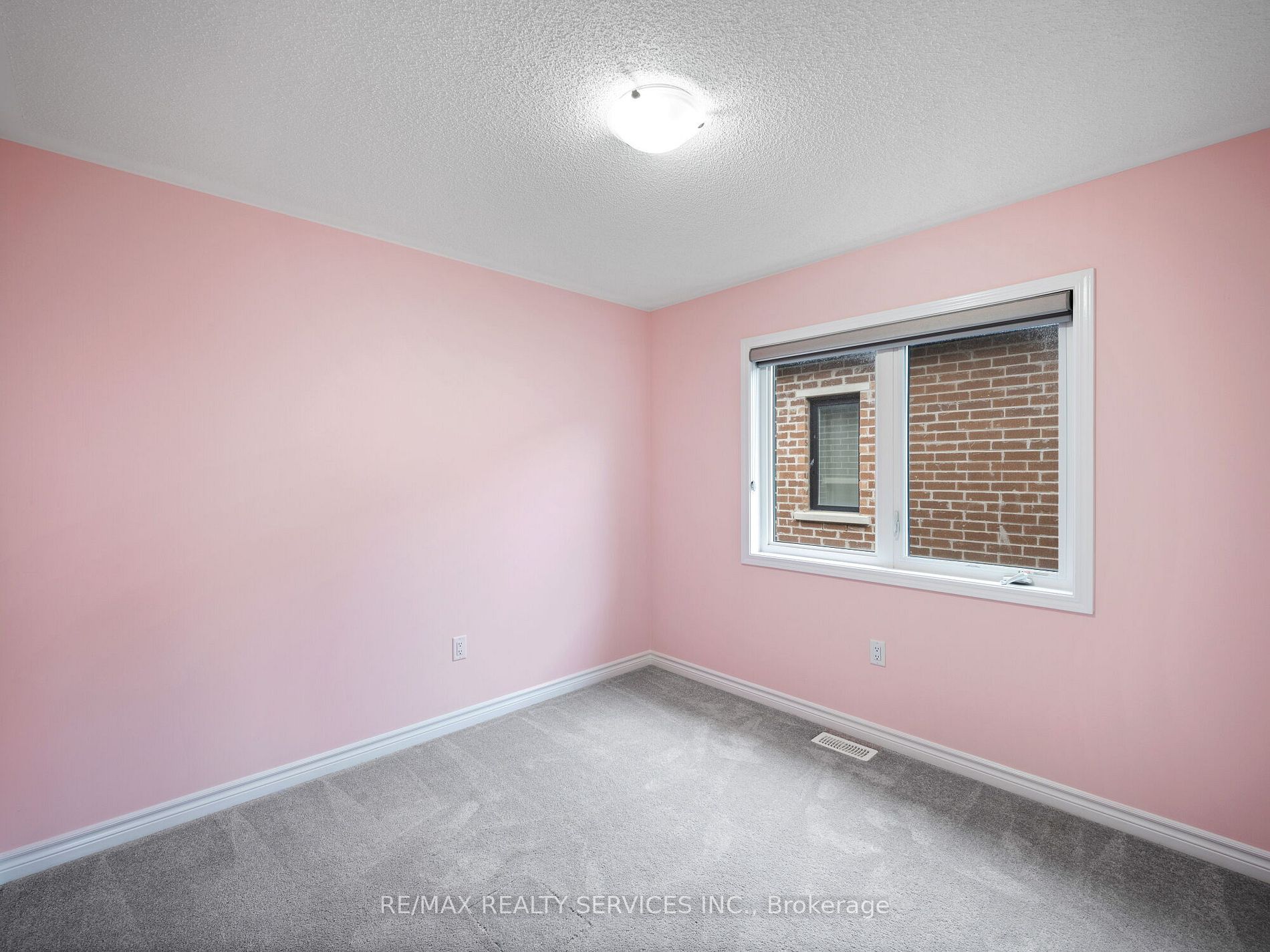 72 Circus Cres
