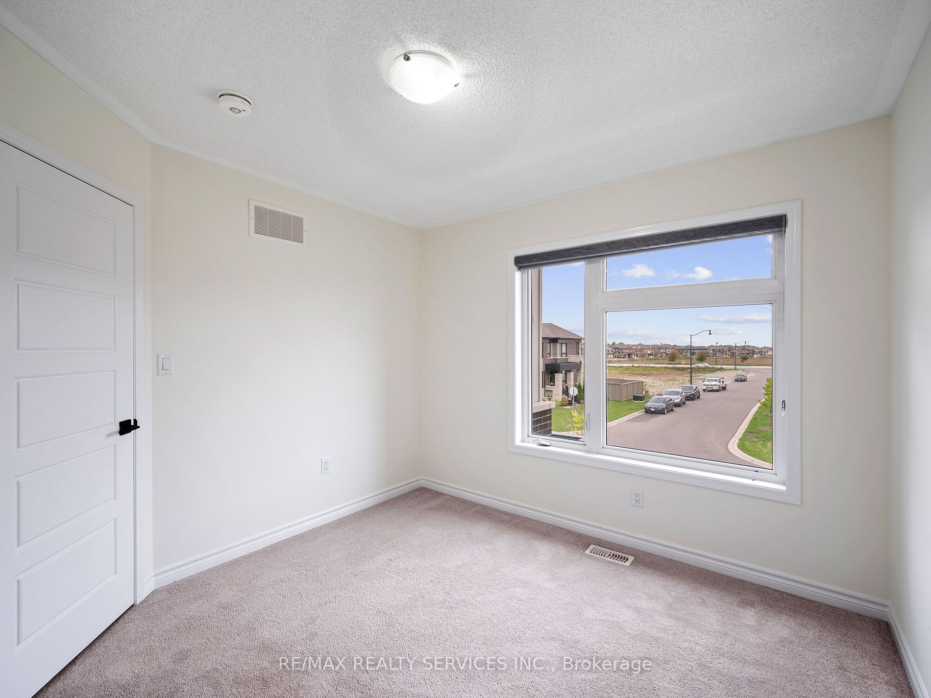 72 Circus Cres