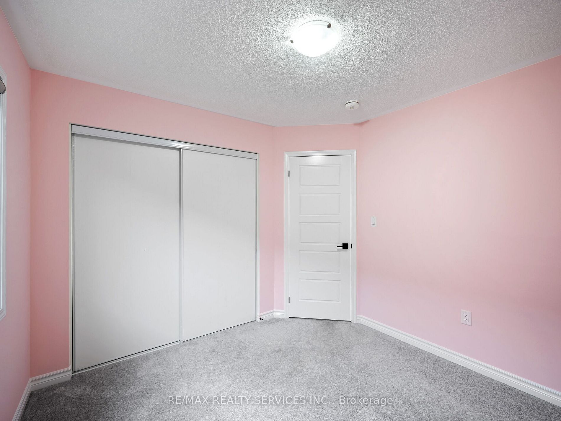 72 Circus Cres