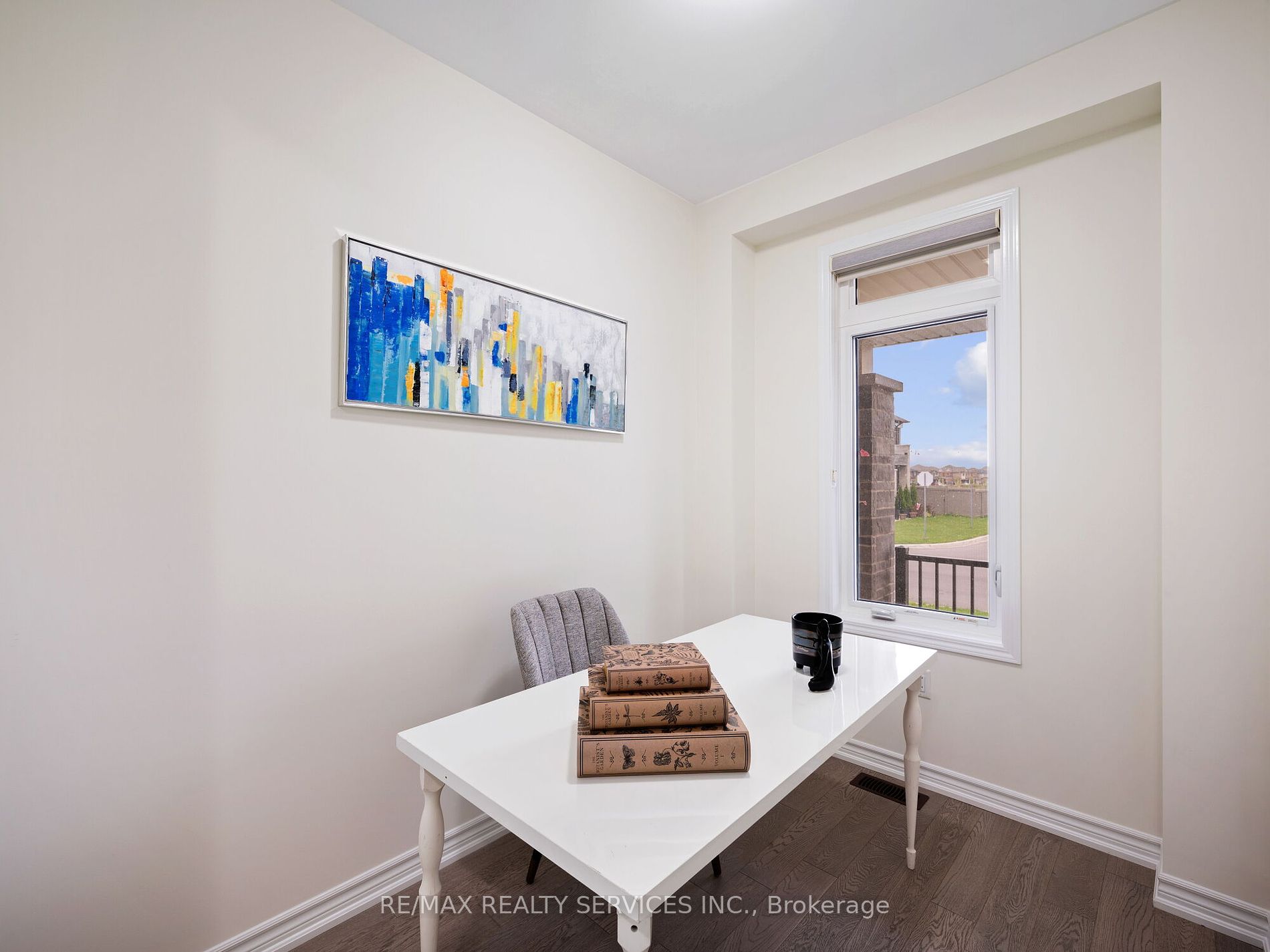 72 Circus Cres