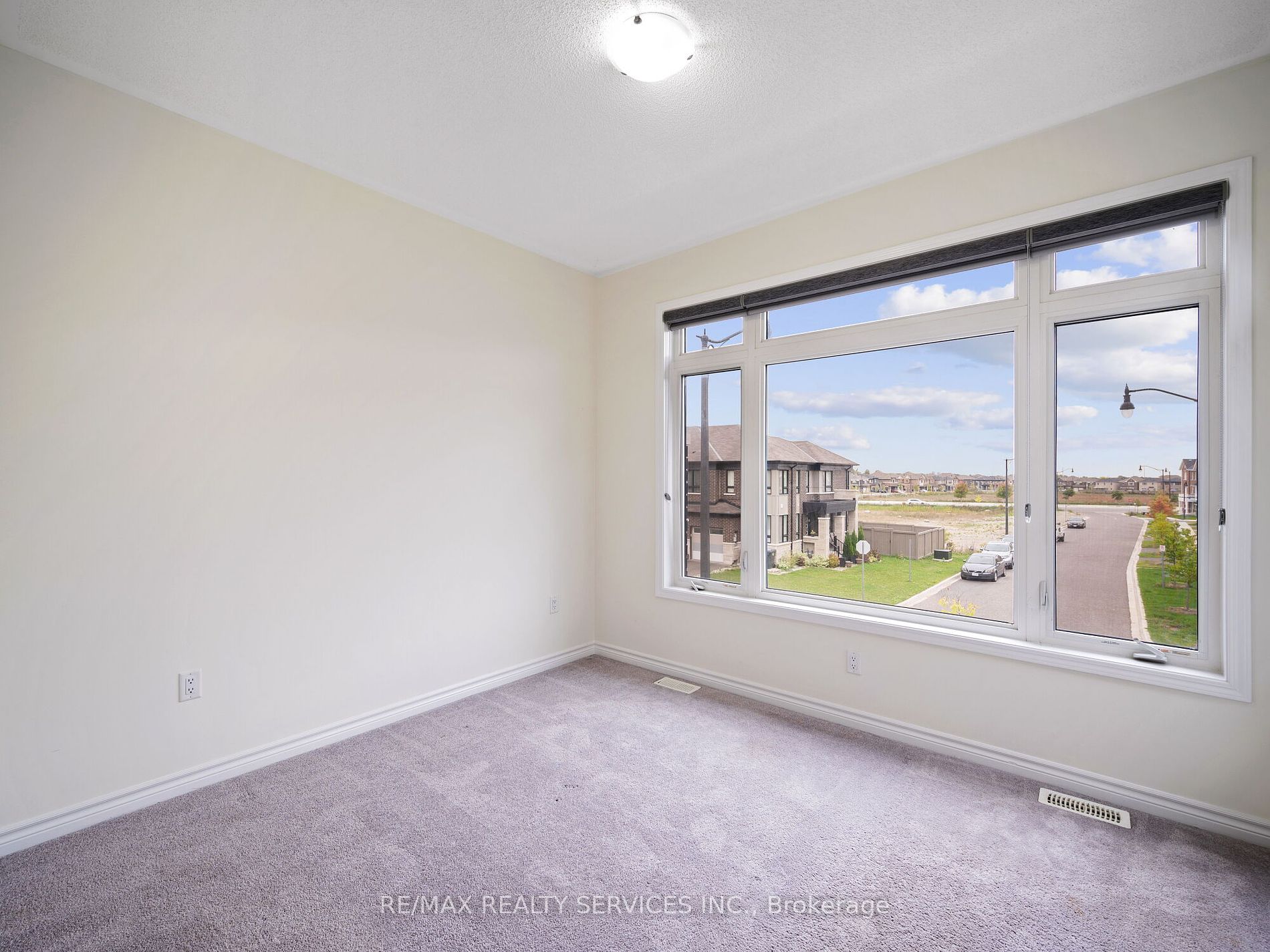 72 Circus Cres