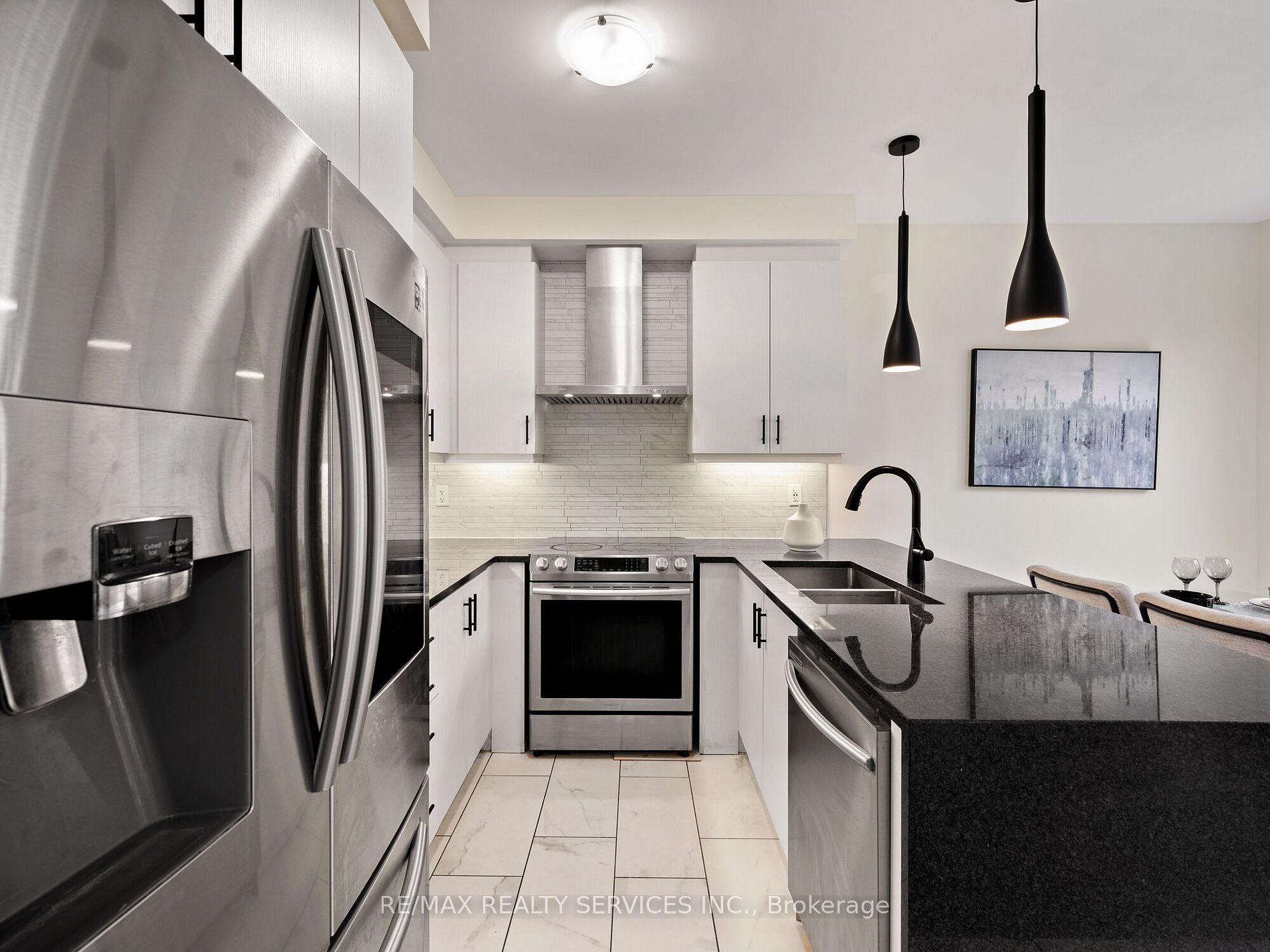 72 Circus Cres