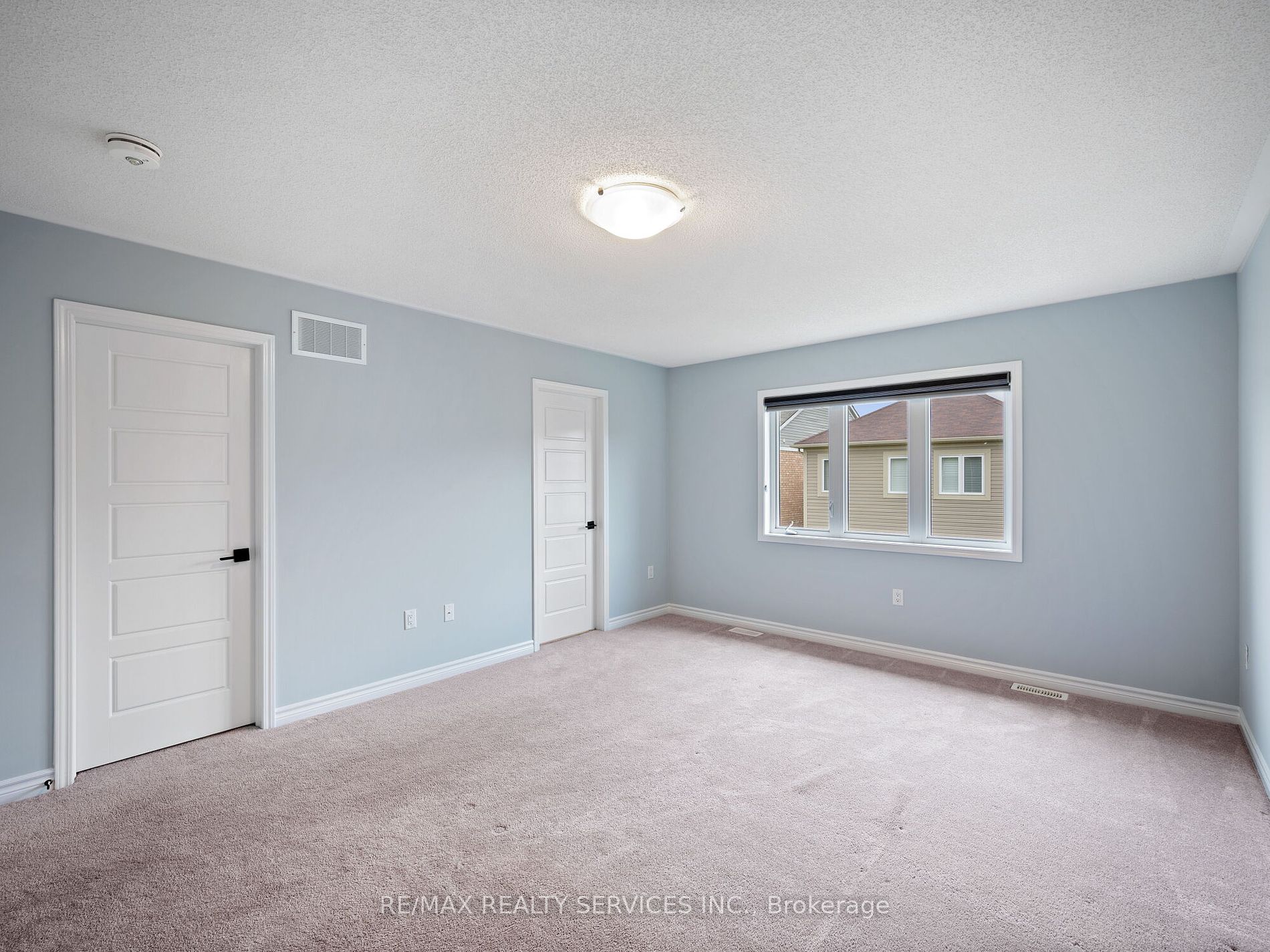 72 Circus Cres