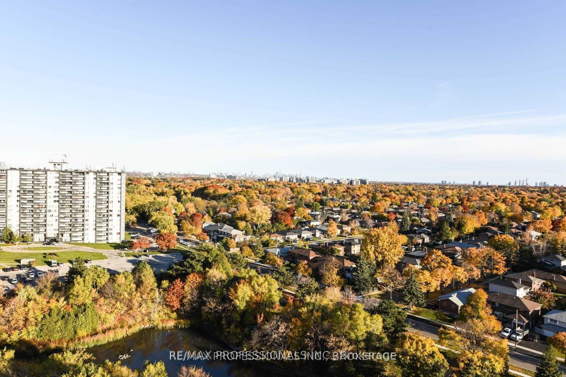11 Wincott Dr, #1910