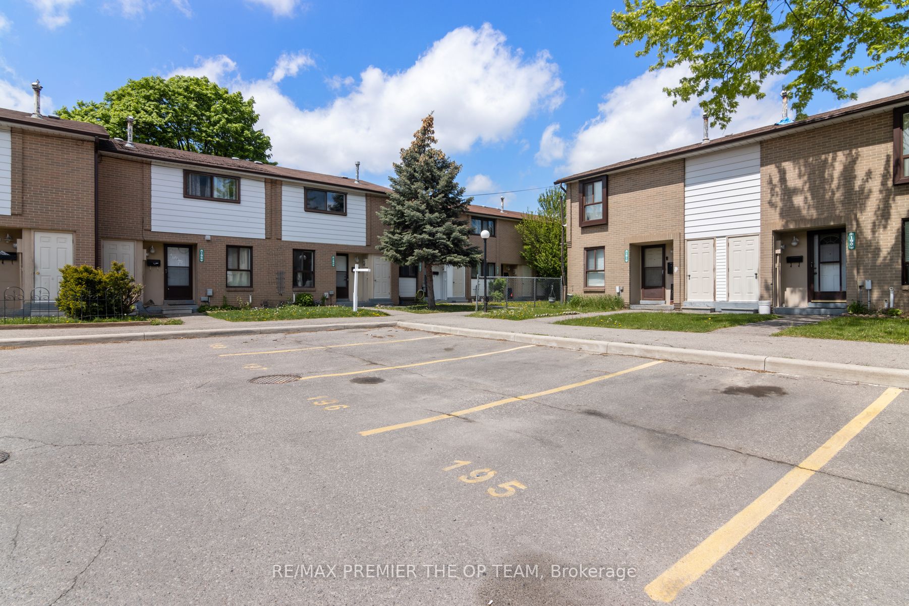 195 Fleetwood Cres, #217