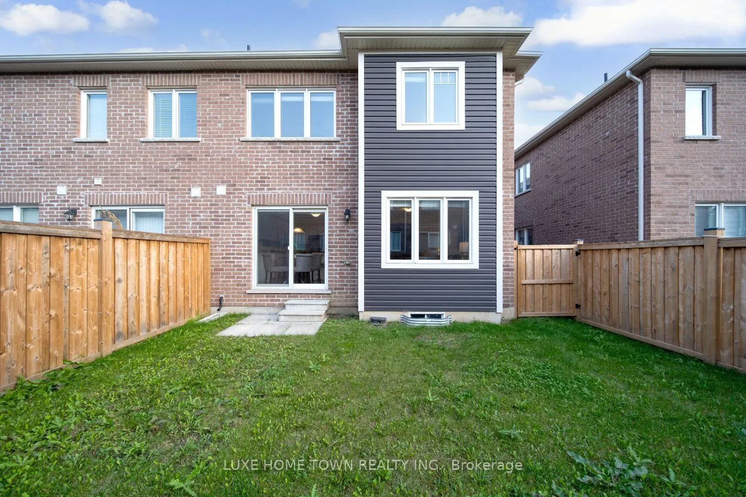 9 Leiterman Dr