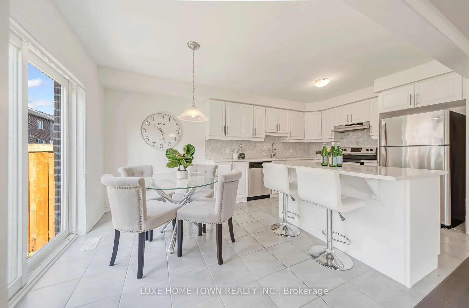 9 Leiterman Dr