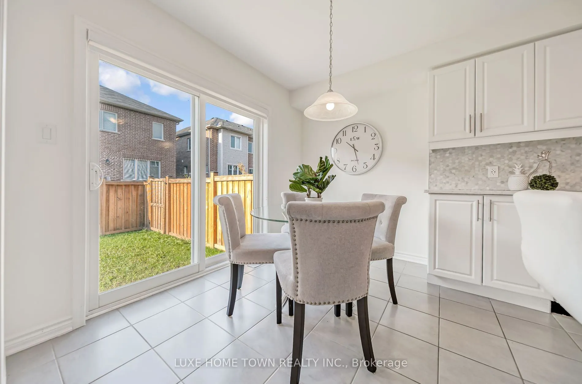 9 Leiterman Dr
